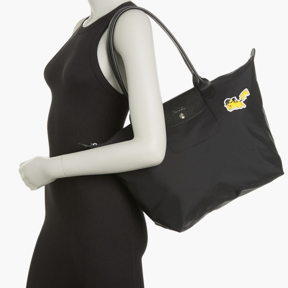 Longchamp Pokemon Pikachu Le Pliage Large Shoulder Tote black nwot - Picture 2 of 7